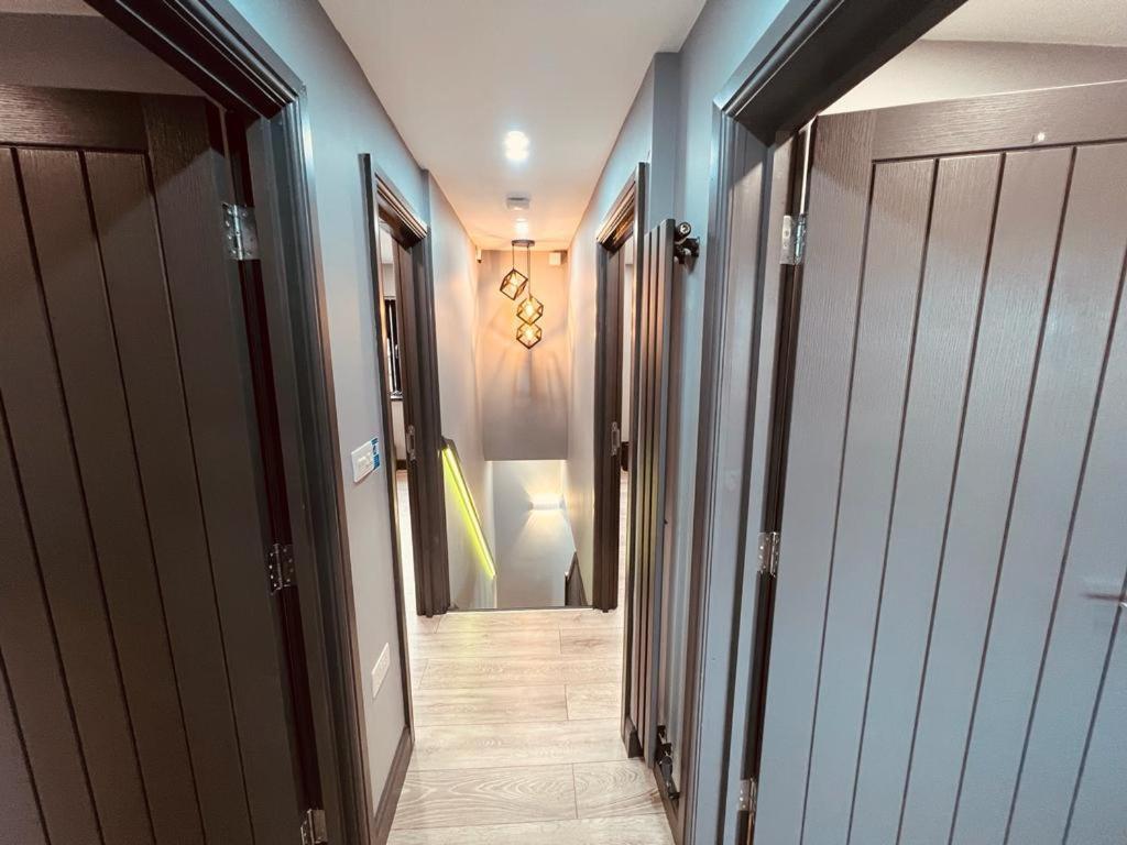 Urban Escape *4 Bedroom House* With Free Parking Birmingham Exterior photo